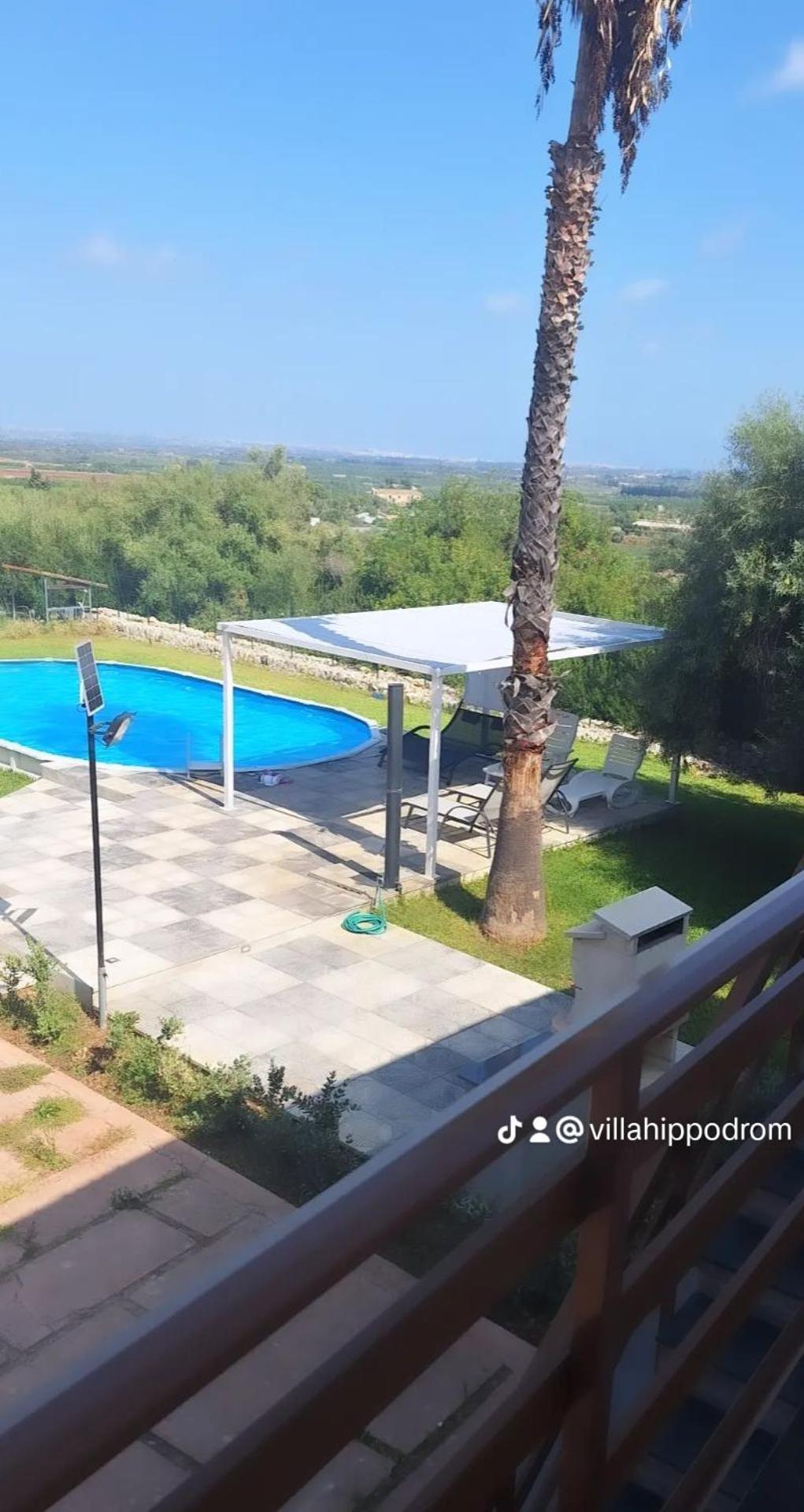 Villa Hippodrom-Independent Villa With Pool Syrakus Exterior foto